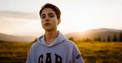 ИИ может обеспечить высокую точность прогнозов для выявления подростков, у которых возникли суицидальные мысли